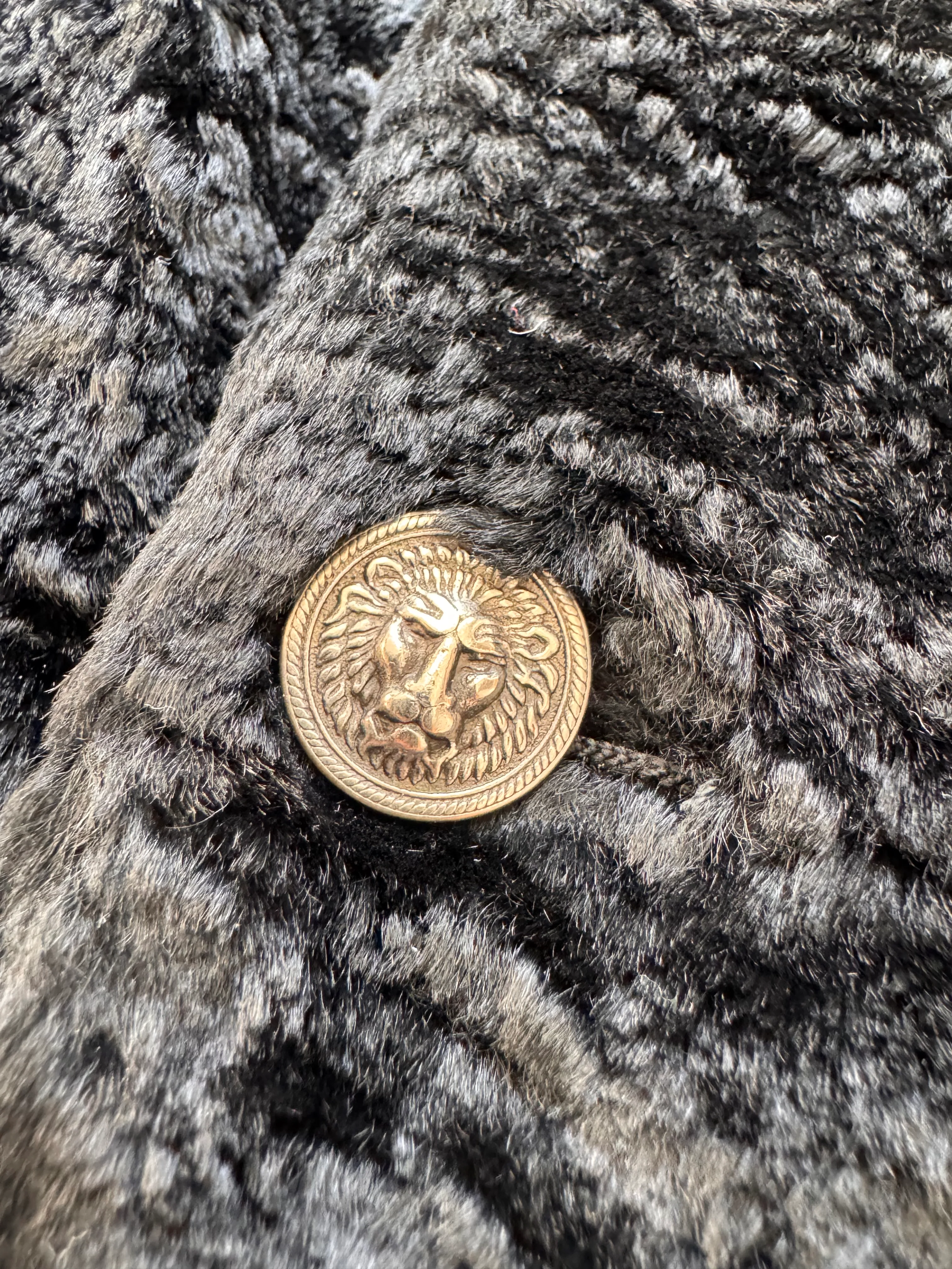 2000s Versace Black Faux Fur Vest - Image 3