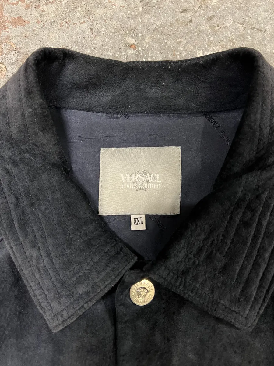 2000s Versace Buttoned Navy Suede Leather Jacket - Image 9