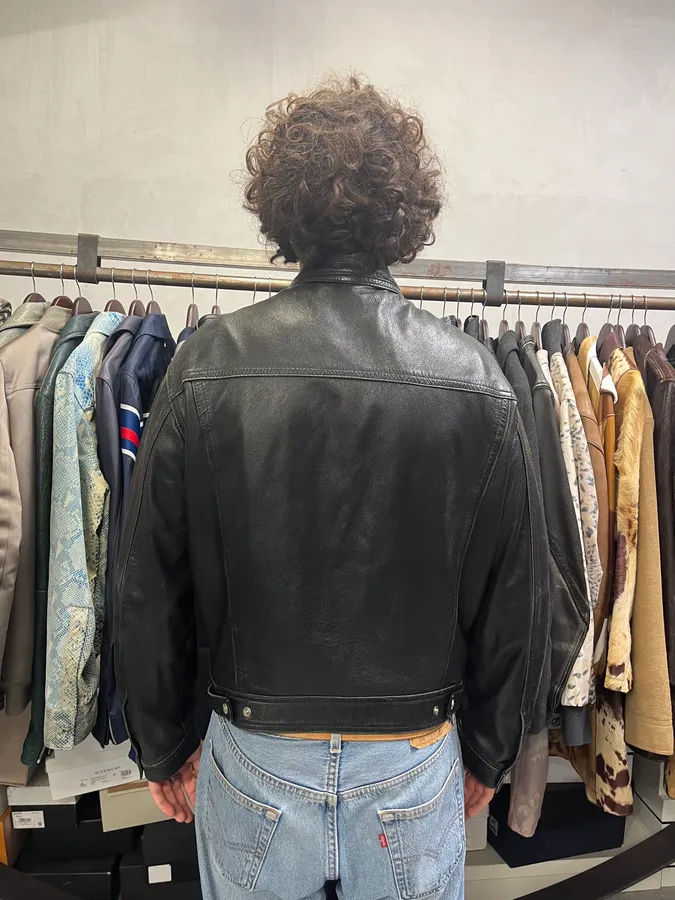 2000s Versace Trucker Black Leather Jacket - Image 3