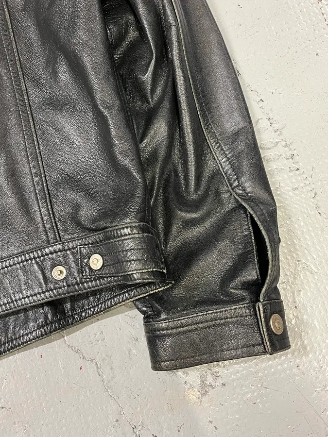 2000s Versace Trucker Black Leather Jacket - Image 8