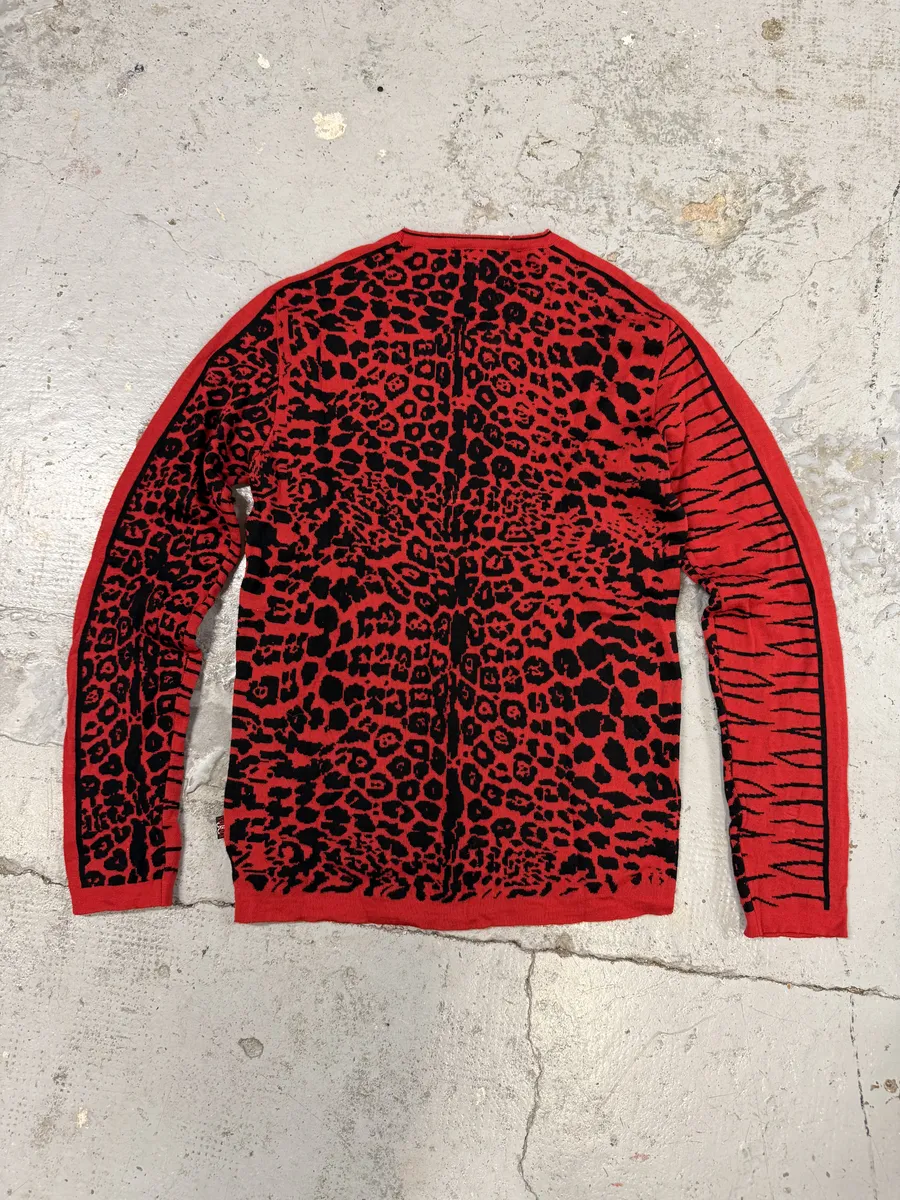 2000s Versace Zebra Leopard Red Longsleeves Sweater - Image 4