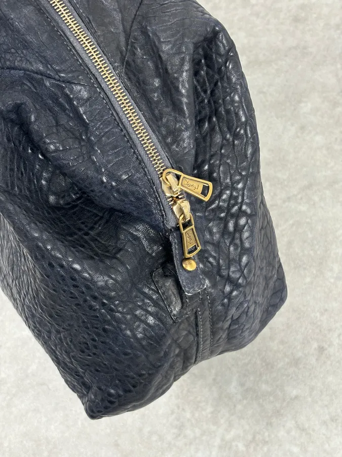 2000s Yves Saint Laurent Easy Grain Black Leather Handle Bag - Image 14