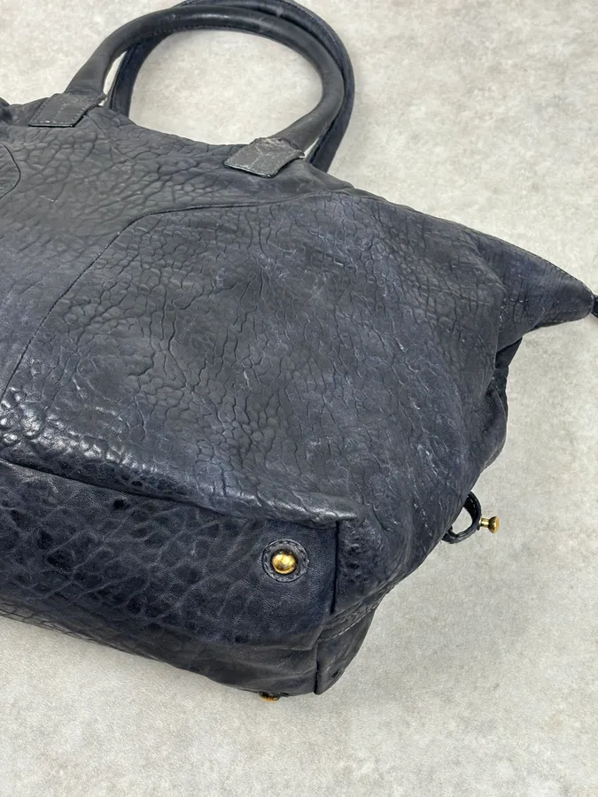 2000s Yves Saint Laurent Easy Grain Black Leather Handle Bag - Image 6