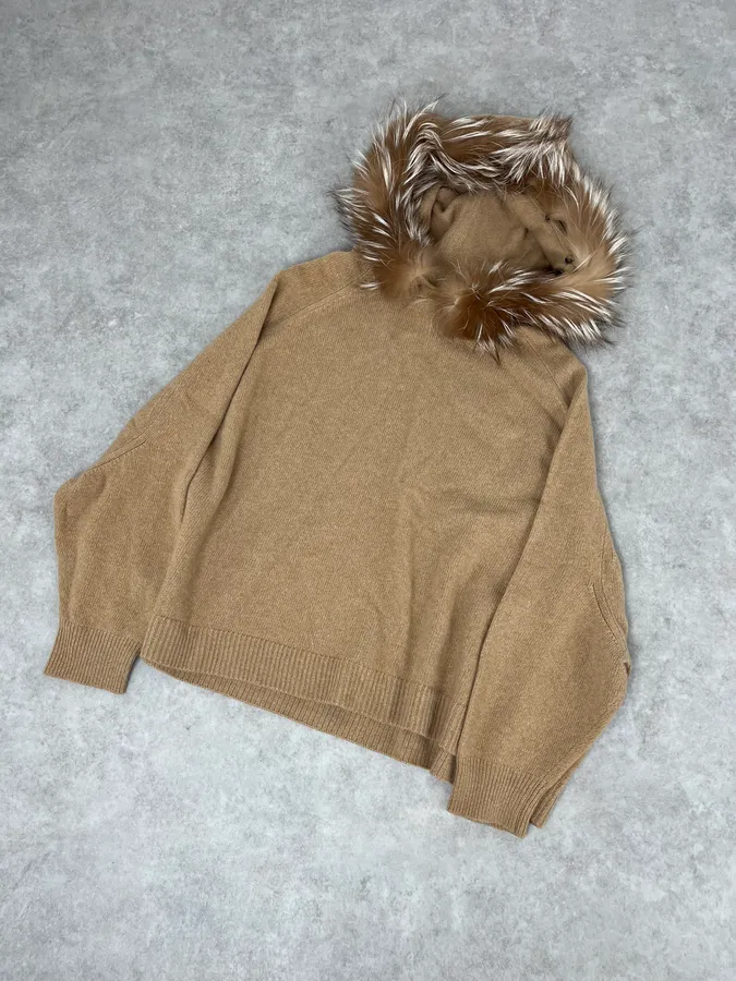2000s Yves Saint Laurent Fox Fur Hooded Beige Sweater - Image 5