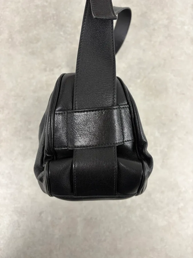 2000s Yves Saint Laurent Mombasa Black Leather Shoulder Bag - Image 7