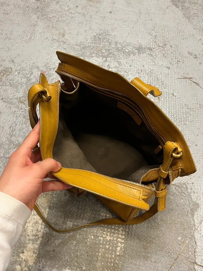 2000s Yves Saint Laurent Mustard Leather Y-Logo Handle Bag - Image 10