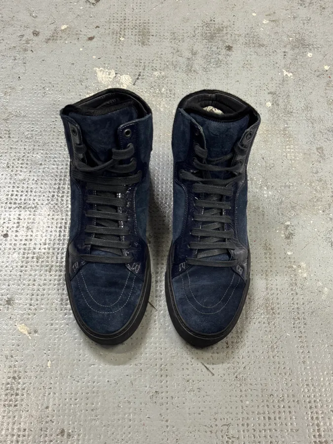 2000s Yves Saint Laurent Navy Suede Leather High Sneakers - Image 2