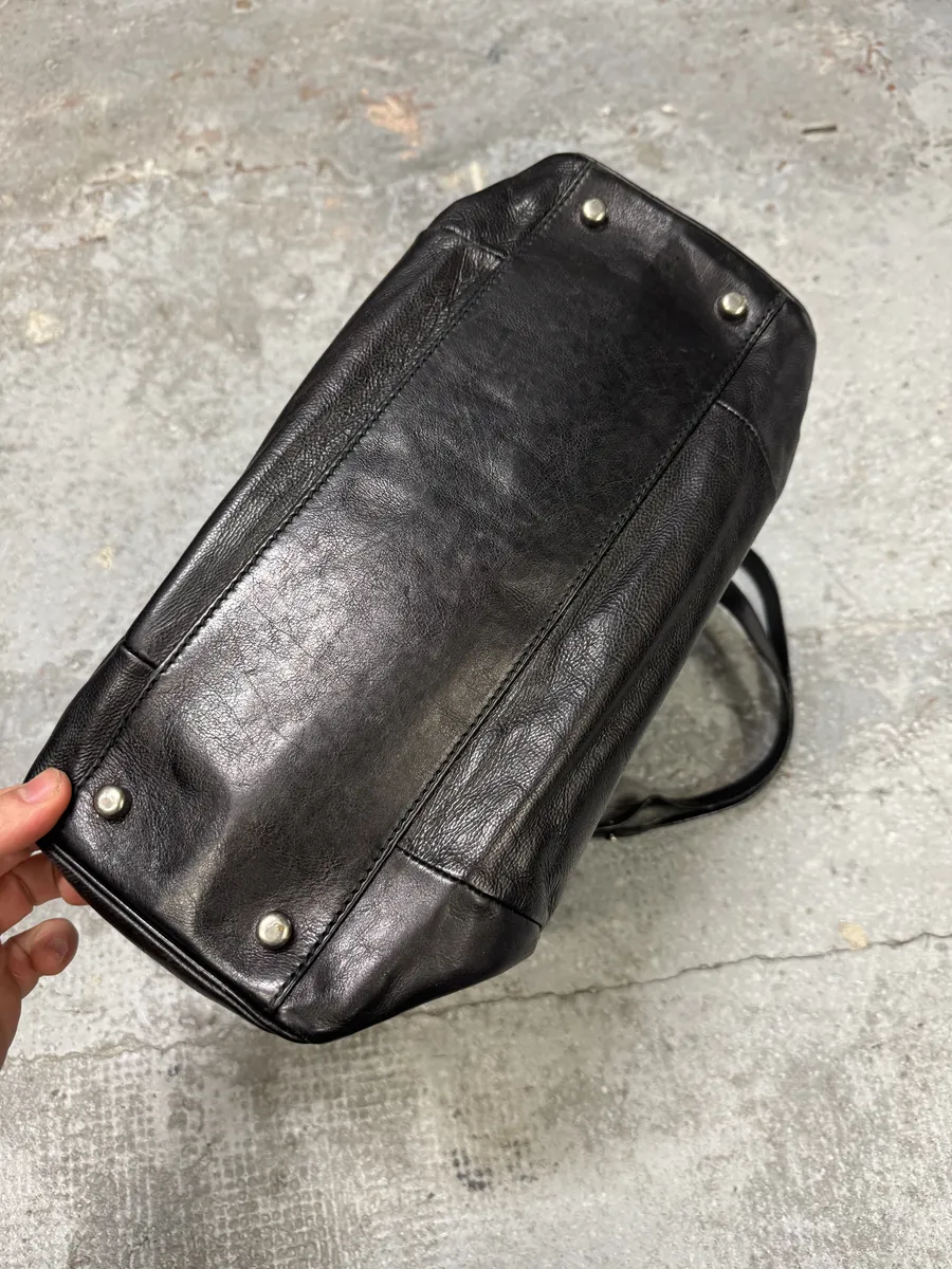 2000s Yves Saint Laurent Tom Ford Mombasa Dark Horn Handle Black Leather Shoulder Bag - Image 7