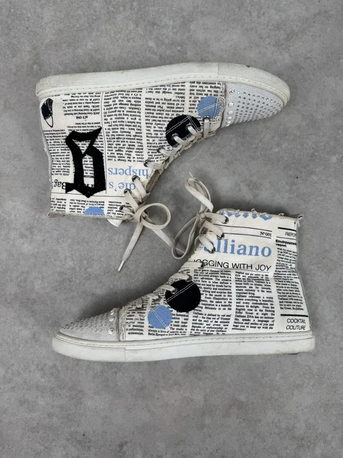 2004 John Galliano White Canvas Newspaper Studded High Sneakers - Image 3