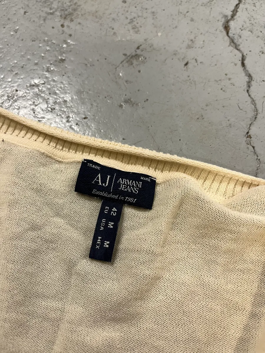2010s Armani Camo Embroidered Cream Cardigan - Image 9