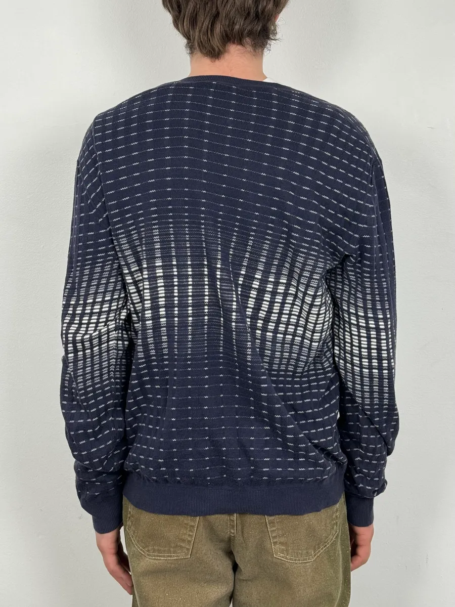 2010s Armani Navy & White Gradient Abstract Light Sweater - Image 3