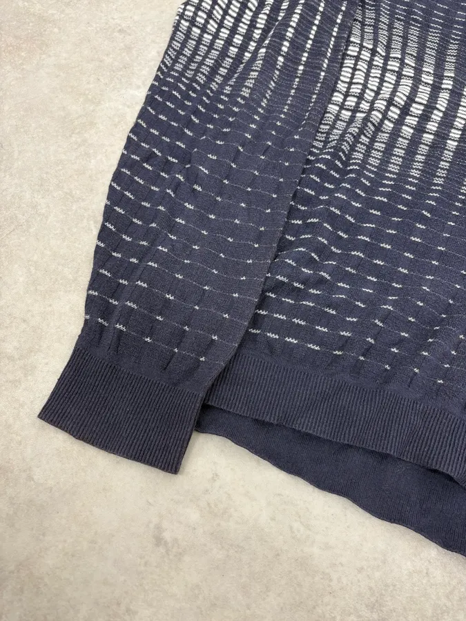 2010s Armani Navy & White Gradient Abstract Light Sweater - Image 7