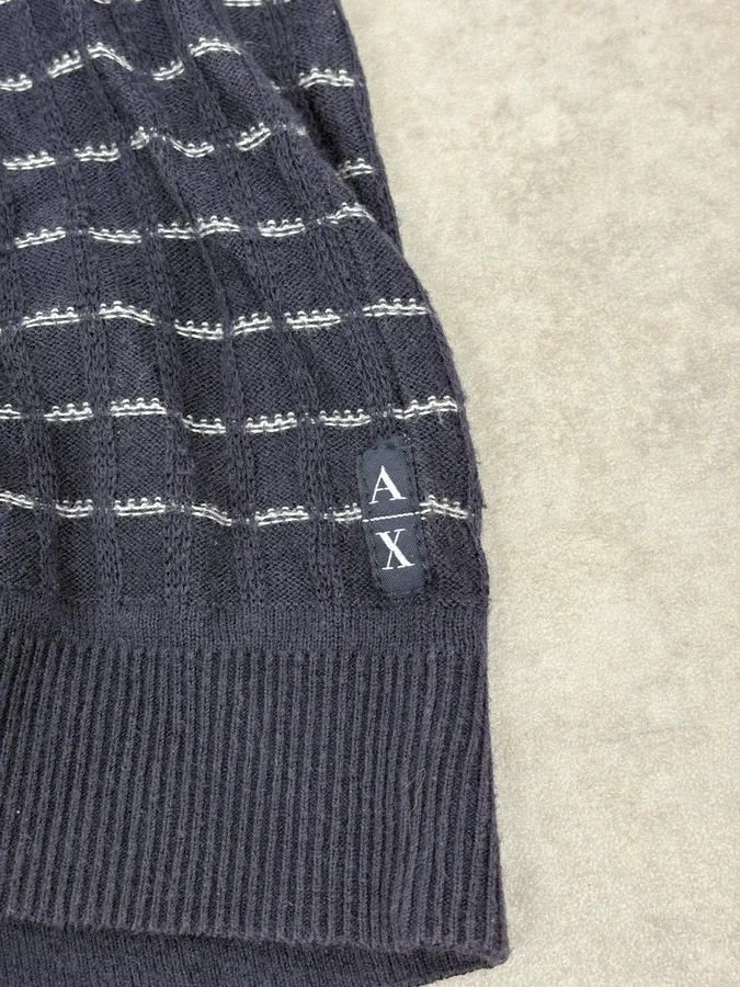 2010s Armani Navy & White Gradient Abstract Light Sweater - Image 8