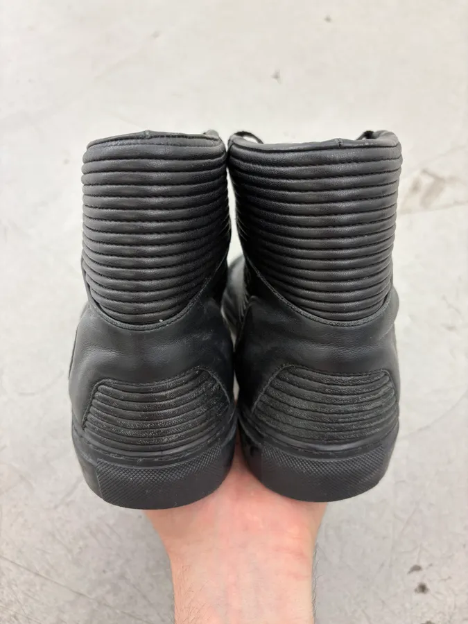 2010s Balenciaga City Black Plissed Leather High Sneakers - Image 7