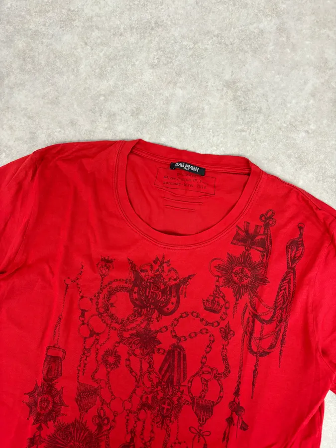 2010s Balmain Red Ornamental Charm T-Shirt - Image 4