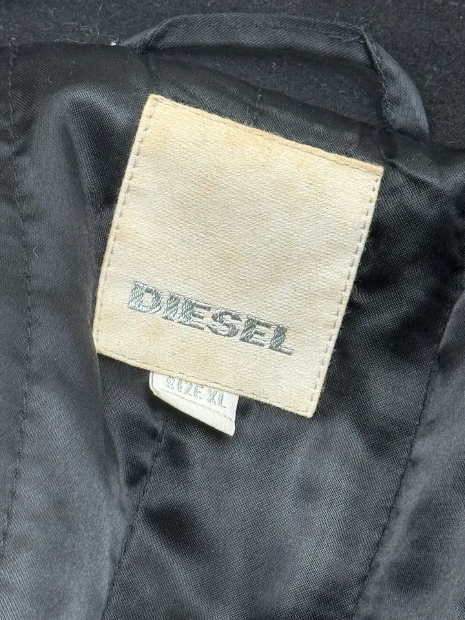 2010s Diesel Black Buttoned Rose Patch Peacoat - Image 9
