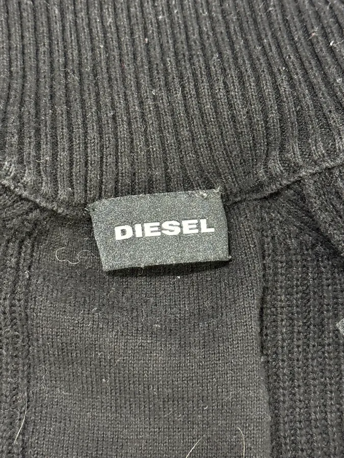 2010s Diesel Black Minimalist Zip-up Sweater - Image 7
