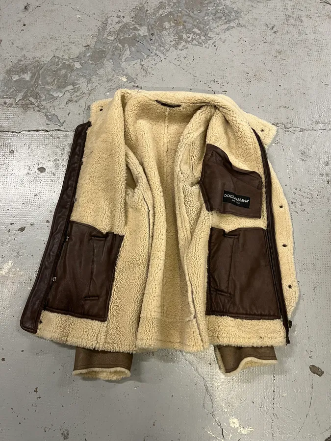 2010s Dolce & Gabbana Beige Shearling Leather Jacket - Image 9