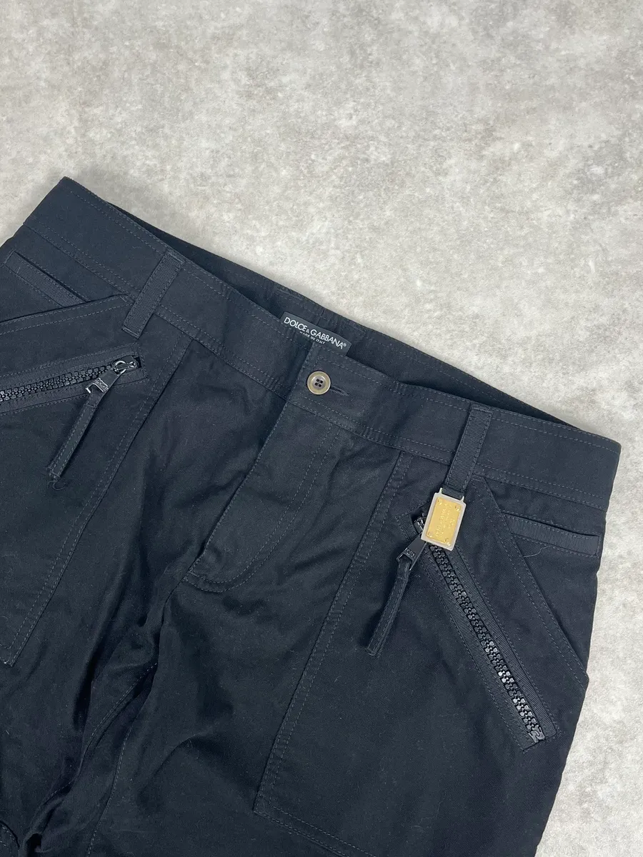 2010s Dolce & Gabbana Black Cargo Zip Multi Pockets Pants - Image 6