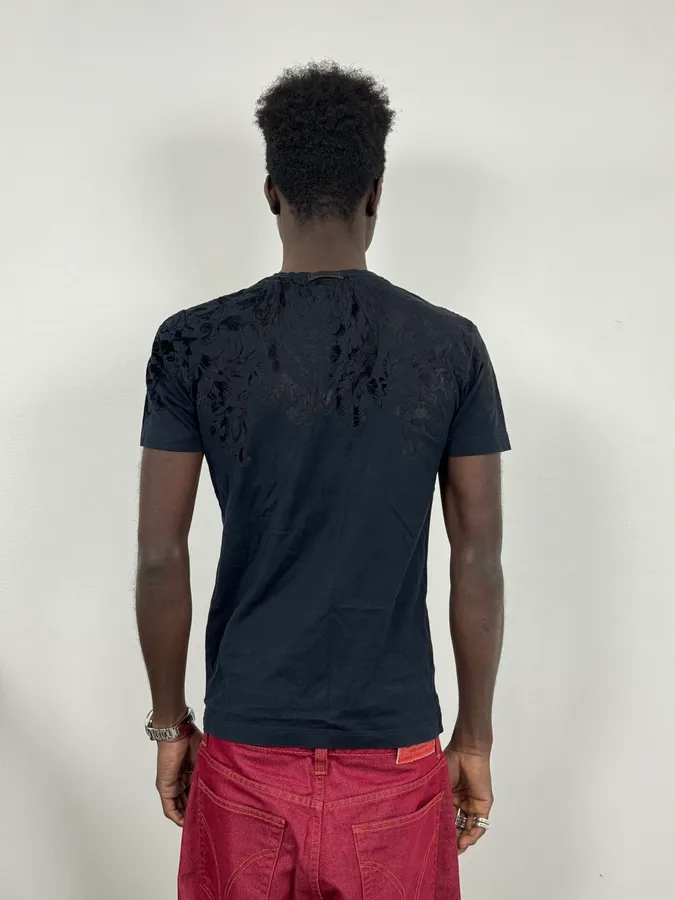 2010s Dolce & Gabbana Black Velvet Ornament T-Shirt - Image 3