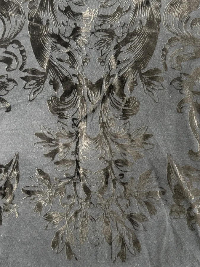 2010s Dolce & Gabbana Black Velvet Ornament T-Shirt - Image 7