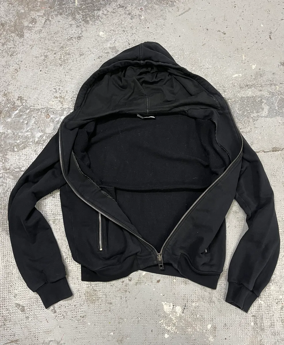 2010s Dolce & Gabbana Black Zip-up Hoodie - Image 5