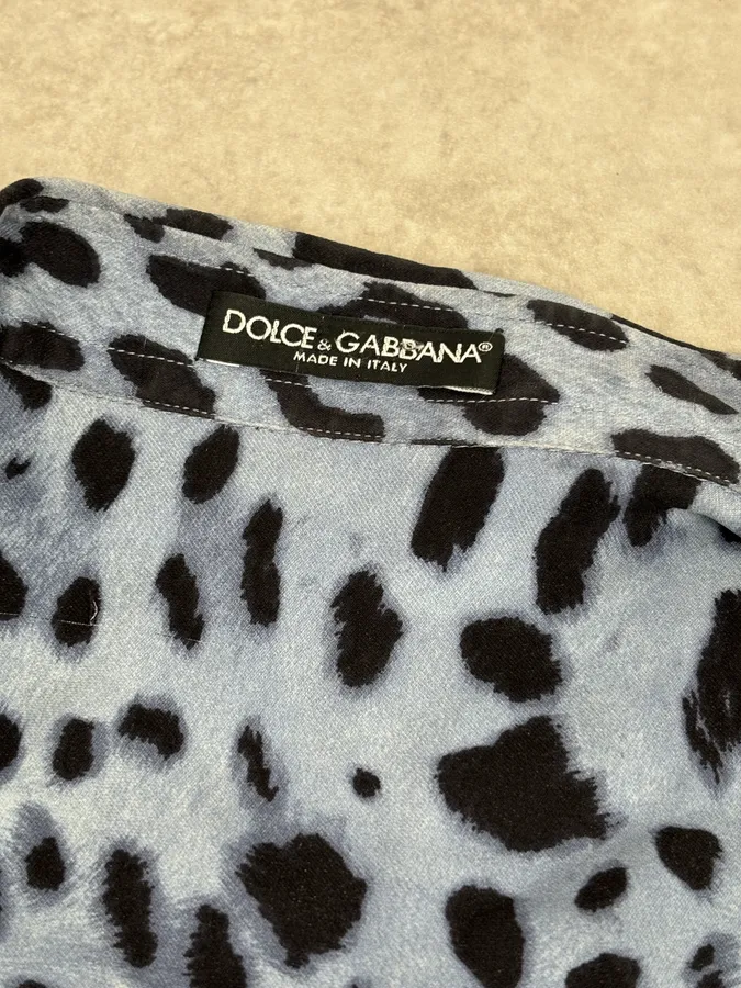 2010s Dolce & Gabbana Blue Leopard Print Silk Shirt - Image 9