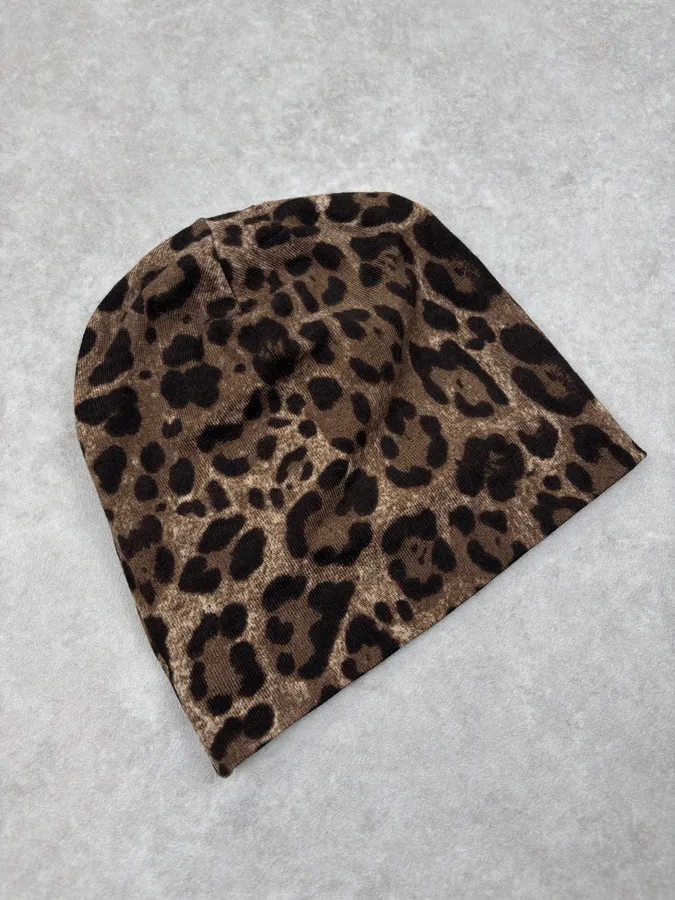 2010s Dolce & Gabbana Camel Leopard Print Beanie - Image 7