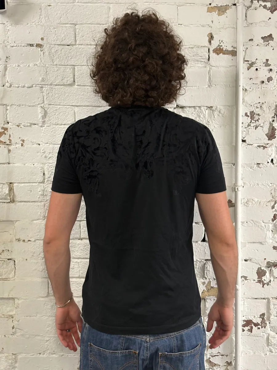 2010s Dolce & Gabbana Floral Velvet Black T-Shirt - Image 3