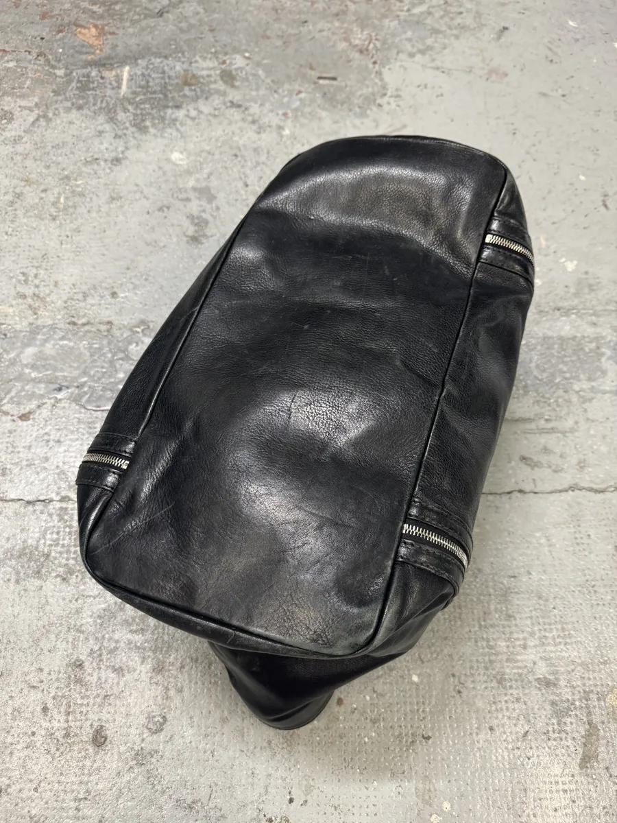 2010s Dolce & Gabbana Gaia Black Multi Zips Handle Leather Bag - Image 5