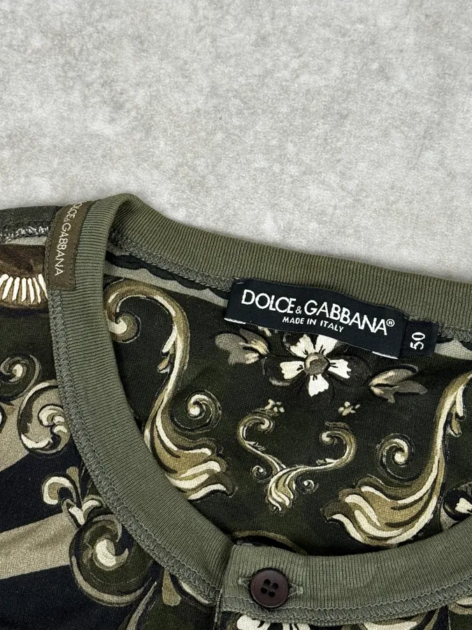 2010s Dolce & Gabbana Green Fantasy World Henley Longsleeve - Image 11