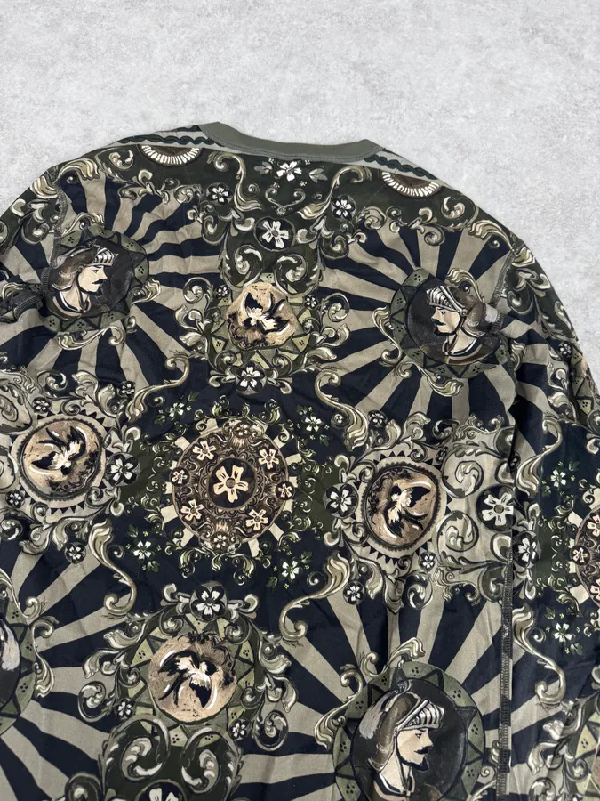 2010s Dolce & Gabbana Green Fantasy World Henley Longsleeve - Image 6