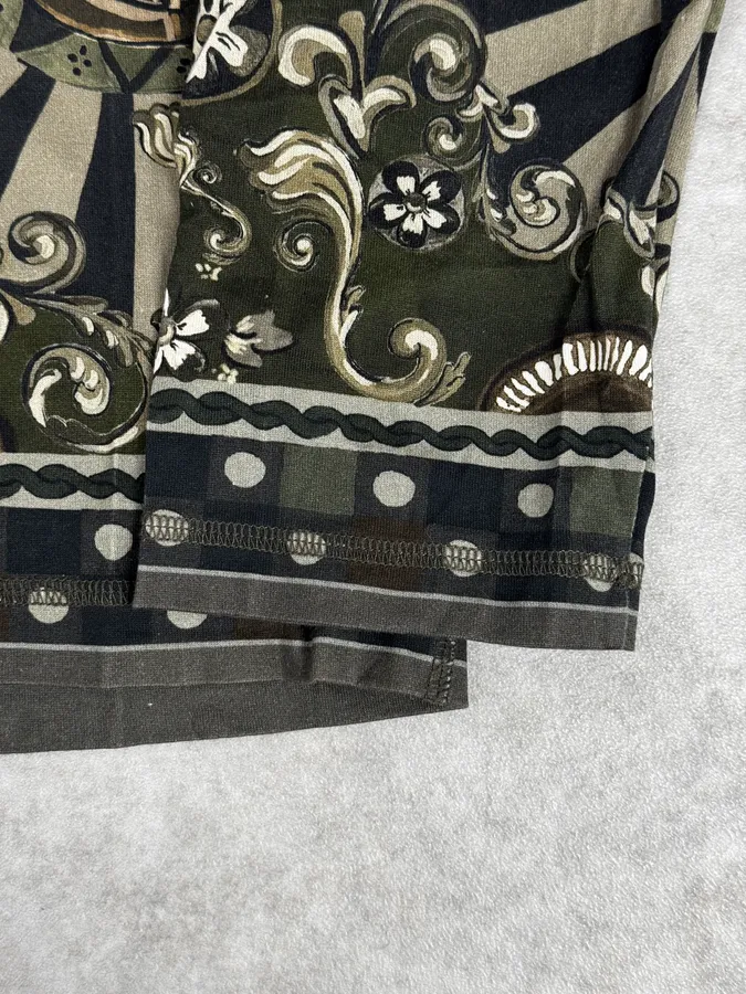 2010s Dolce & Gabbana Green Fantasy World Henley Longsleeve - Image 8