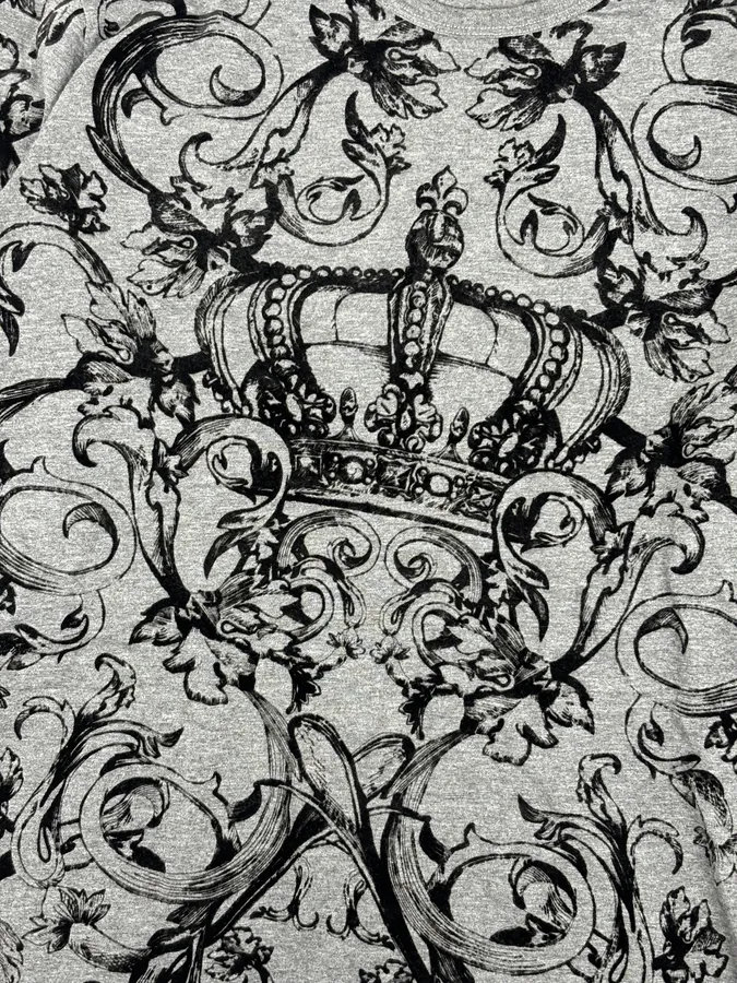 2010s Dolce & Gabbana Grey Baroque Crown Print Longsleeve - Image 7
