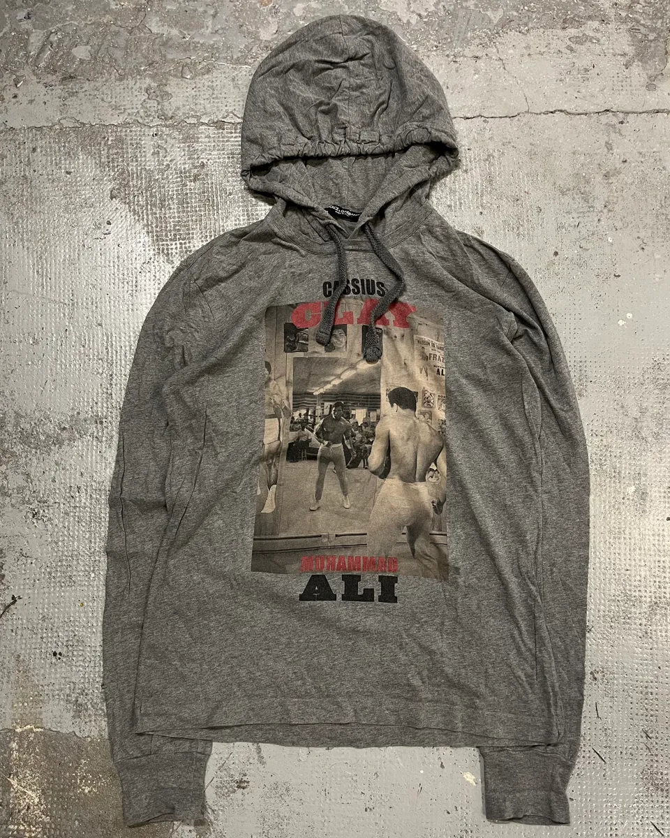 2010s Dolce & Gabbana Grey Muhammad Ali Graphic Hoodie T-Shirt - Image 4
