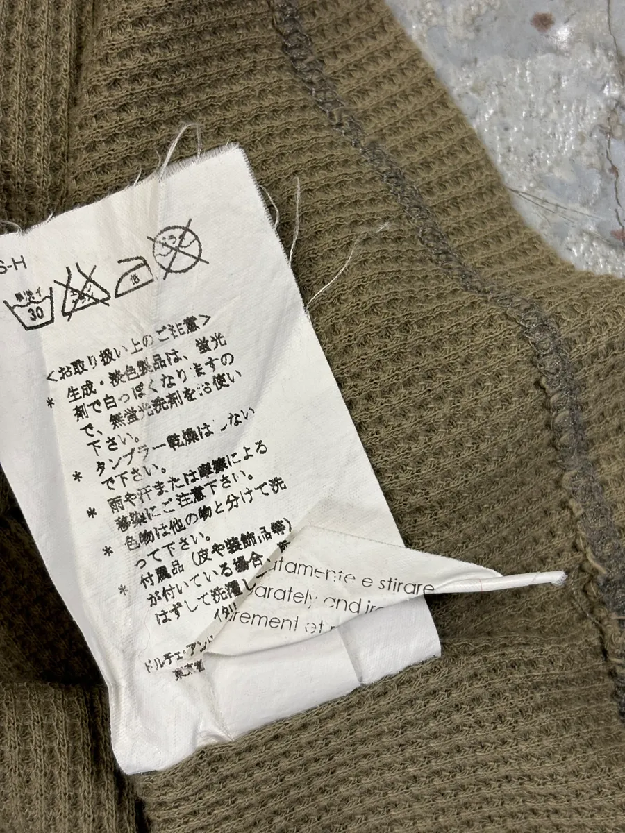 2010s Dolce & Gabbana Khaki Contrast Stitch V-Neck Longsleeve T-Shirt - Image 10