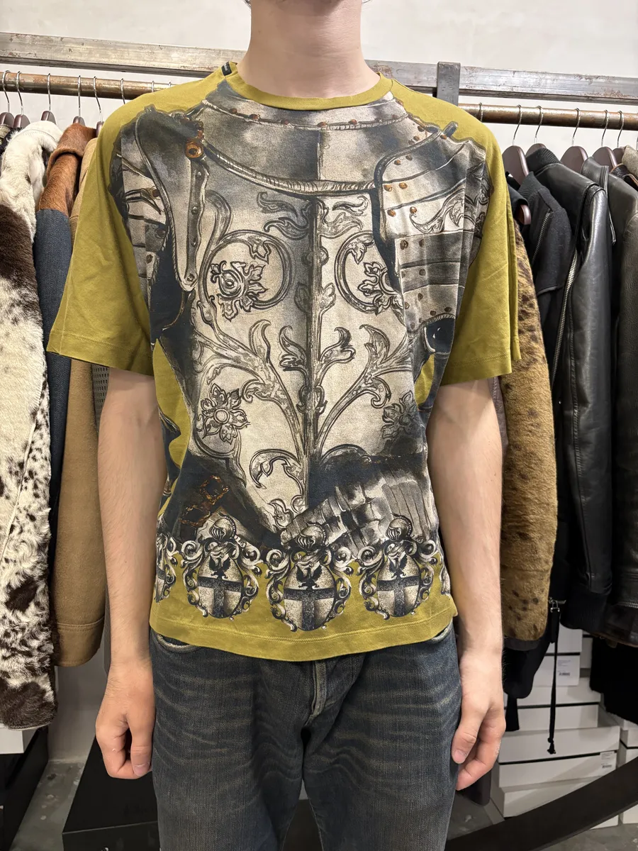 2010s Dolce & Gabbana Mustard Knight Armure T-Shirt - Image 2