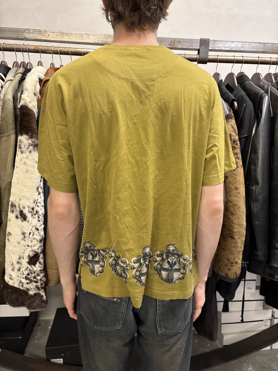 2010s Dolce & Gabbana Mustard Knight Armure T-Shirt - Image 3