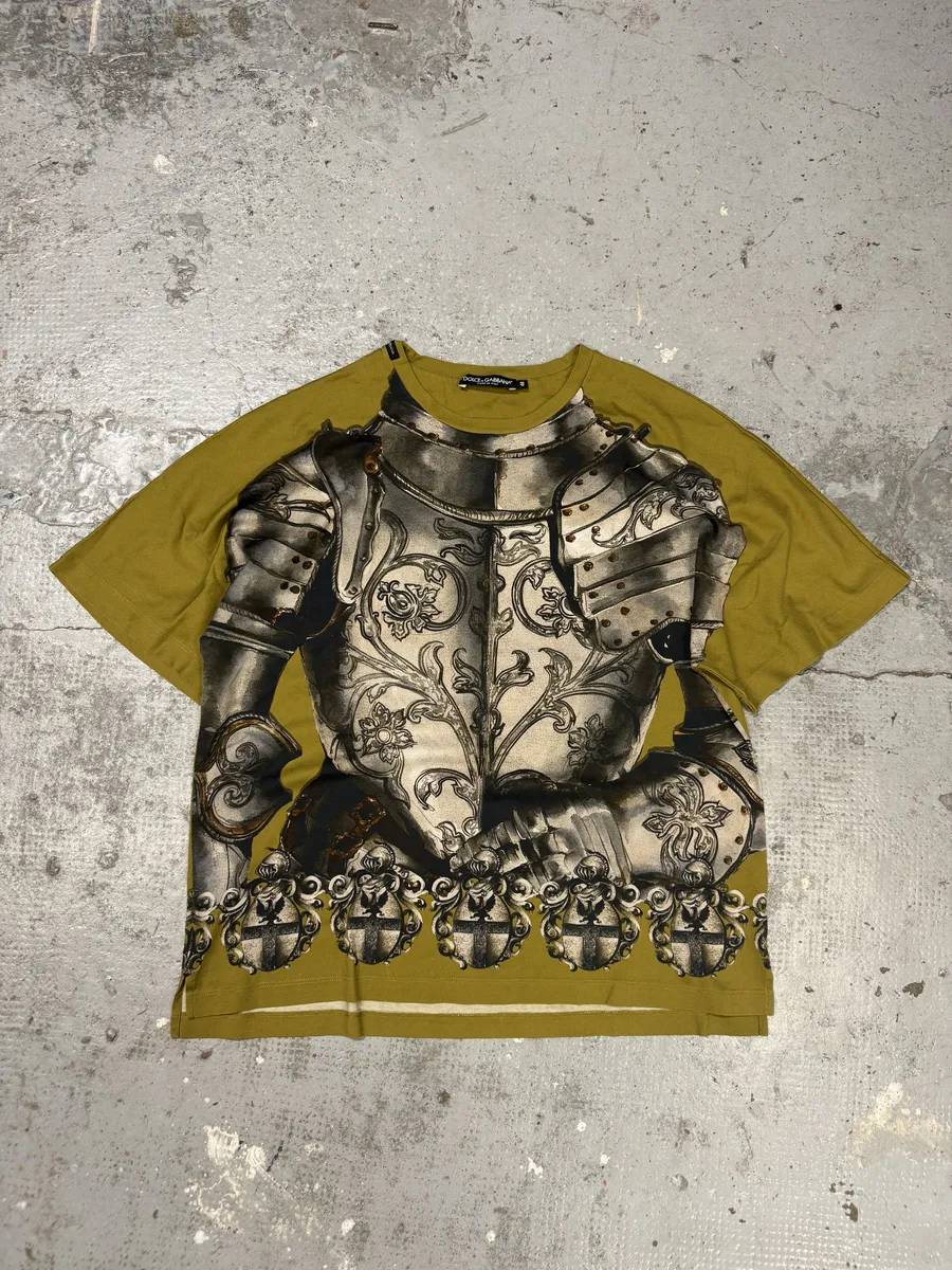2010s Dolce & Gabbana Mustard Knight Armure T-Shirt - Image 4