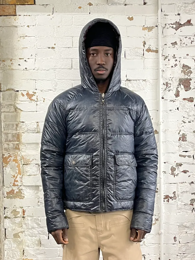 2010s Dolce & Gabbana Reversible Burgundy & Green Hooded Puffer Jacket - Image 3