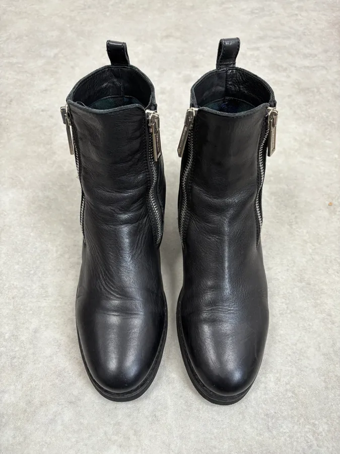2010s Dsquared2 Black Side Zips Leather Boots - Image 2