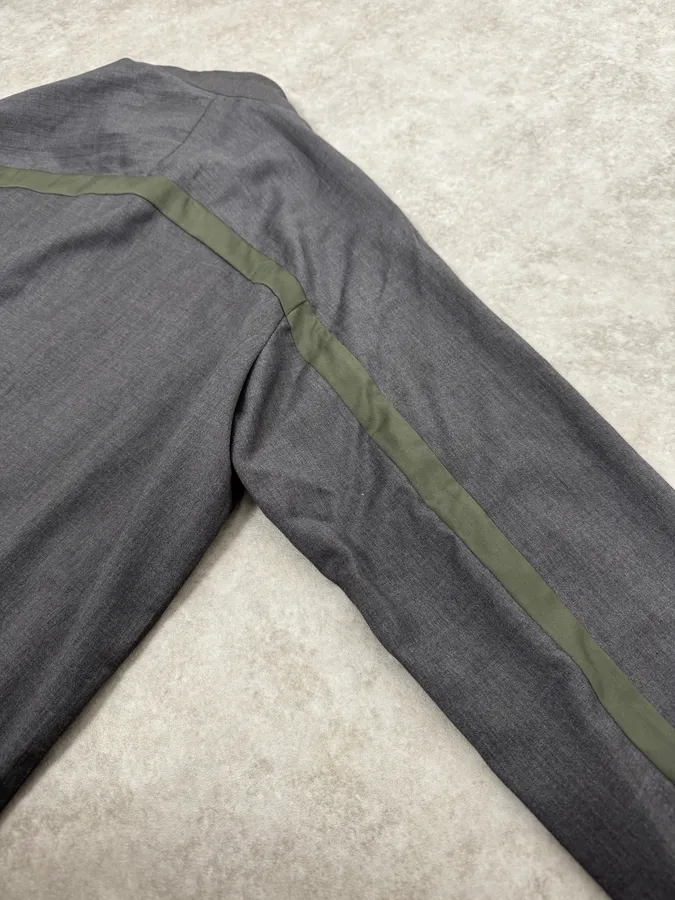 2010s Emporio Armani Grey & Olive Lined Cozy Zip-up Jacket - Image 8