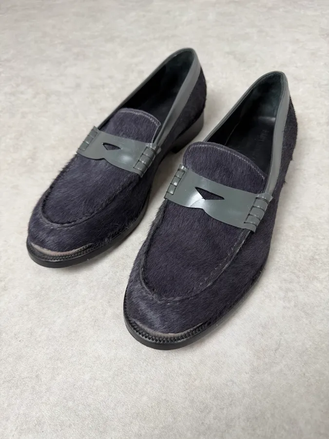 2010s Emporio Armani Grey Pony Hair Leather Loafers - Image 5