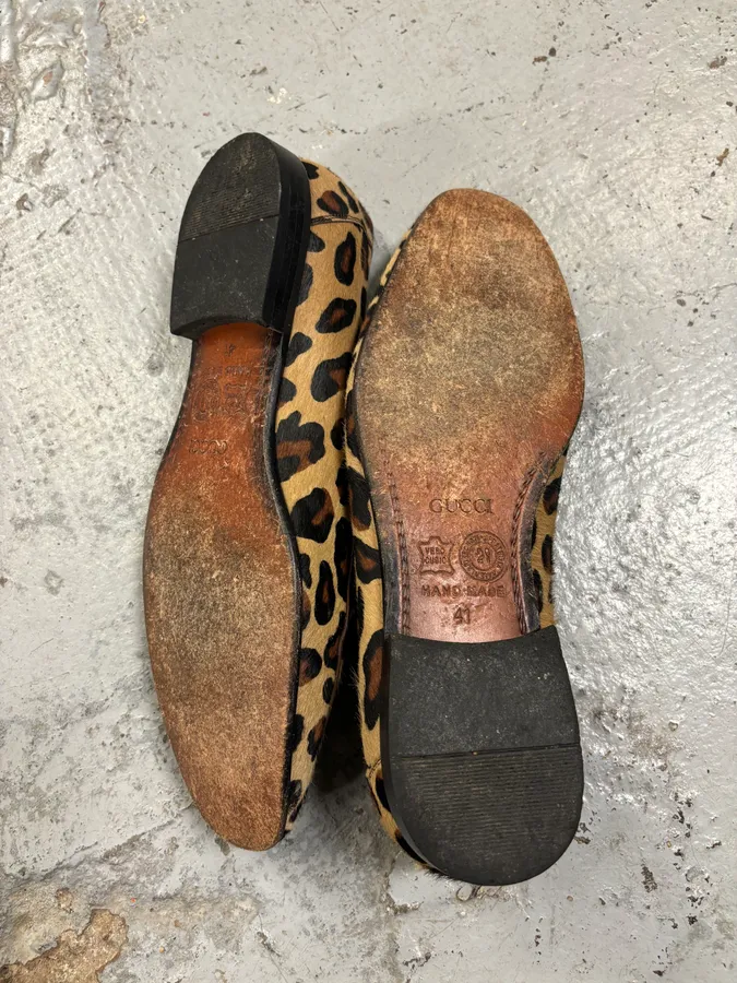 2010s Gucci Beige Leopard Calf Hair Loafers - Image 9