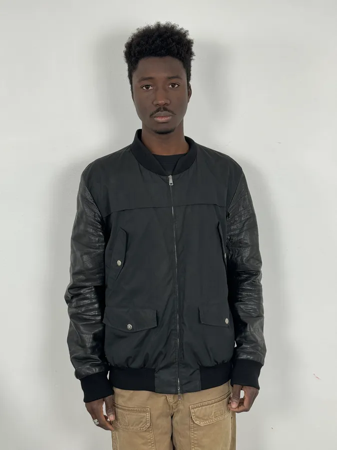 2010s Gucci Black Leather & Nylon Bomber Jacket - Image 2
