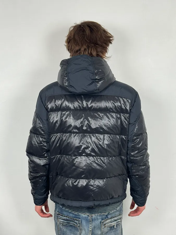 2010s Gucci Black & Navy Hooded Puffer Jacket - Image 3