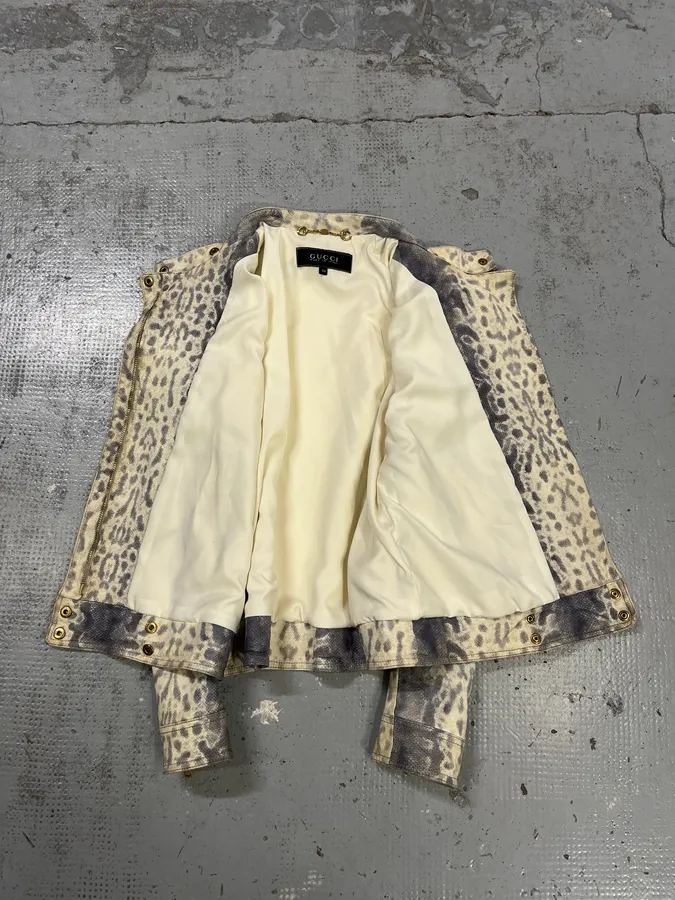 2010s Gucci Python Effet Beige Leather Jacket by Frida Giannini - Image 10