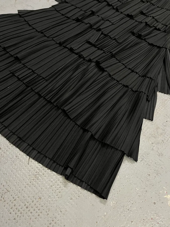 2010s John Galliano Black Pleated Long Dress - Image 7