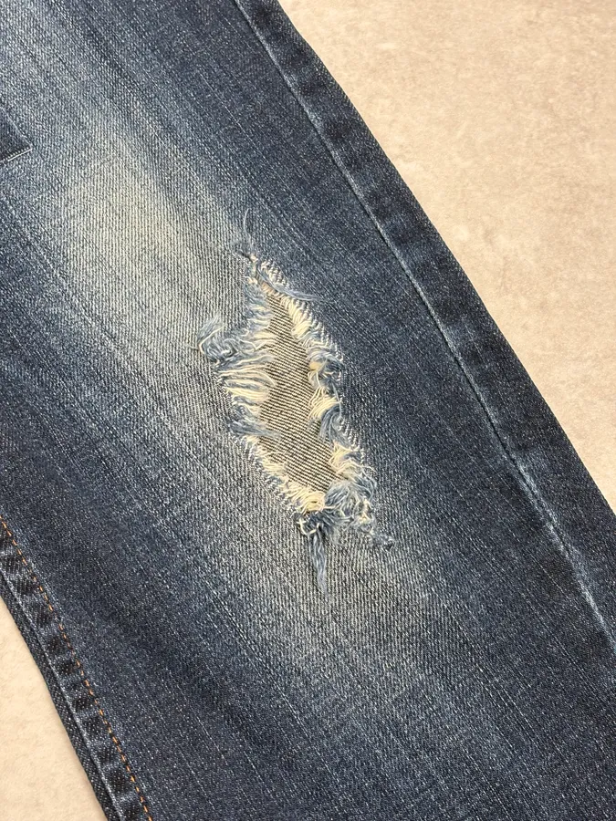 2010s John Galliano Blue Rebel Distressed Denim Jeans - Image 10