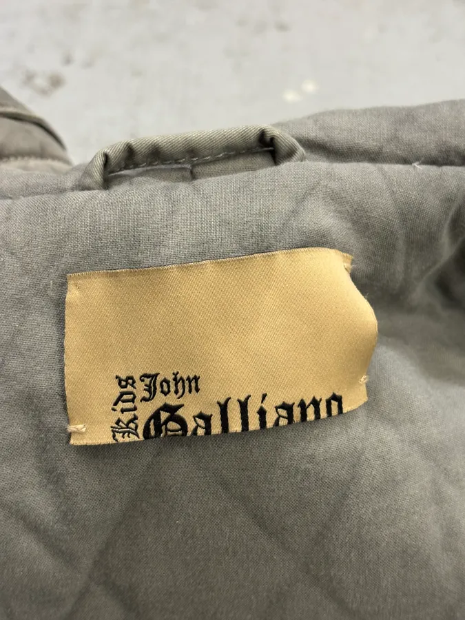 2010s John Galliano Grey Cargo Newspaper Print Hooded Parka - Image 11